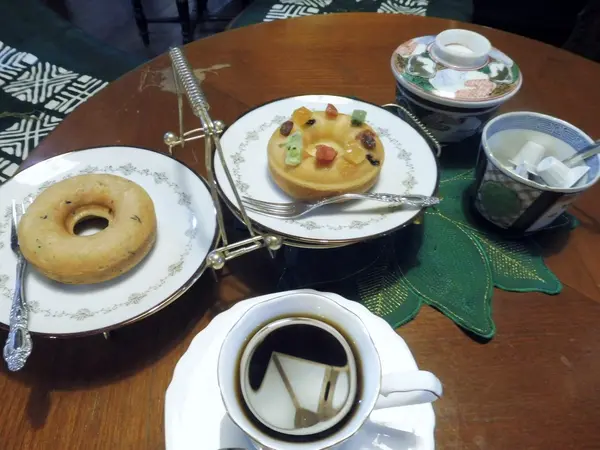 できたて焼きドーナツを…！