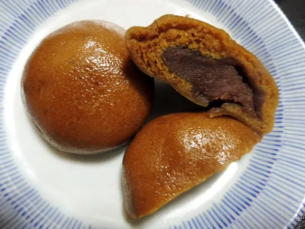 紅屋のみそまん