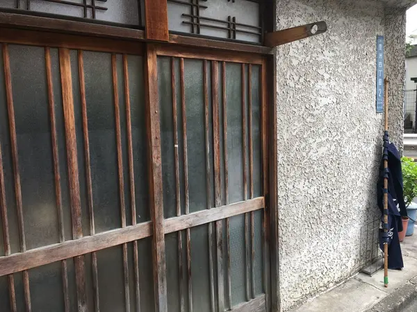 まさかの閉店状態……