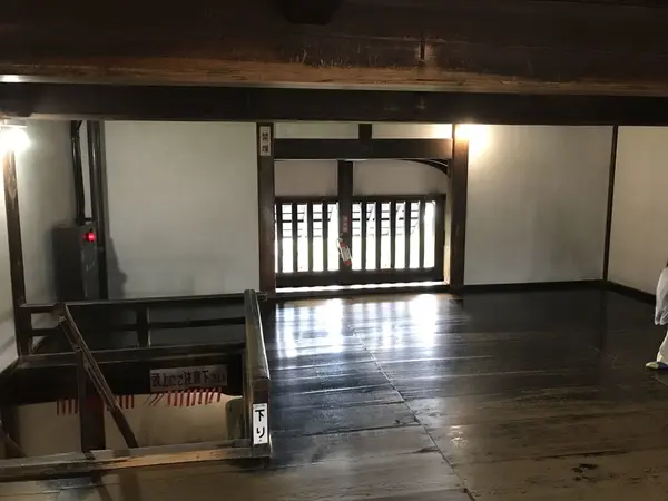三層目