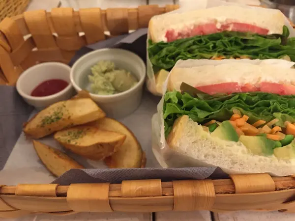 スポット内のおすすめ