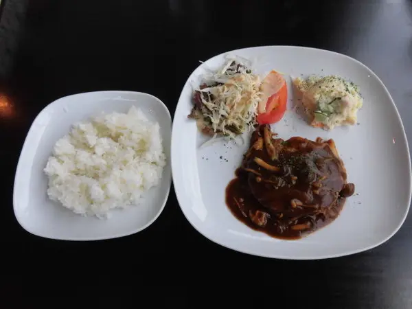 ハンバーグ料理