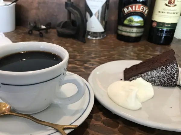 コーヒーとケーキ
