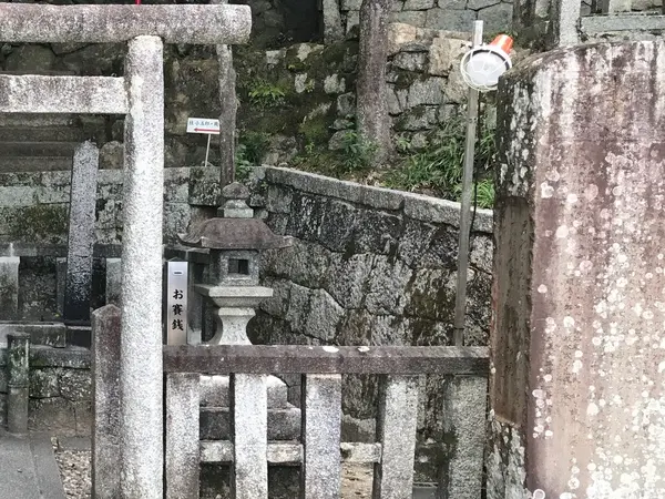 明治天皇皇后の碑