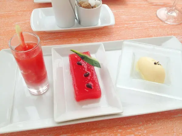 デザートは数種類の中から選べます♡