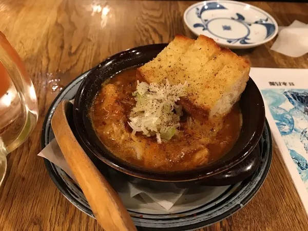 店のオススメは煮込み！