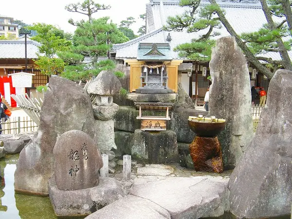 厳島龍神の祠