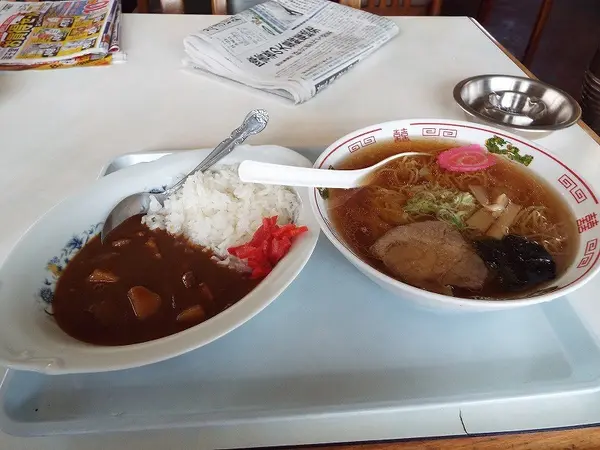 ラーメン半カレーセット
