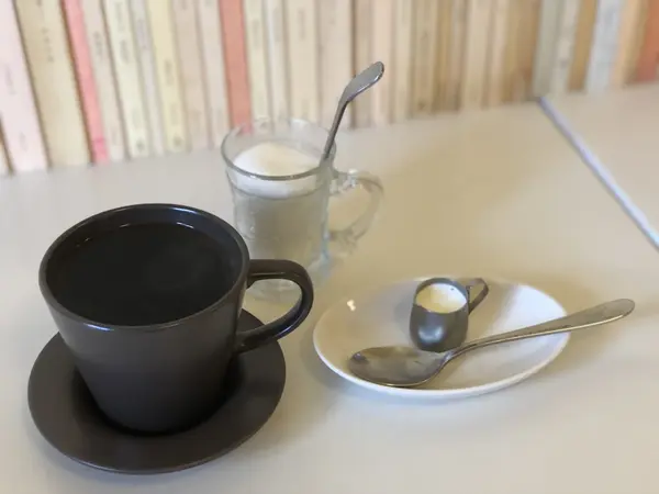 ペーパードリップで淹れたコーヒー