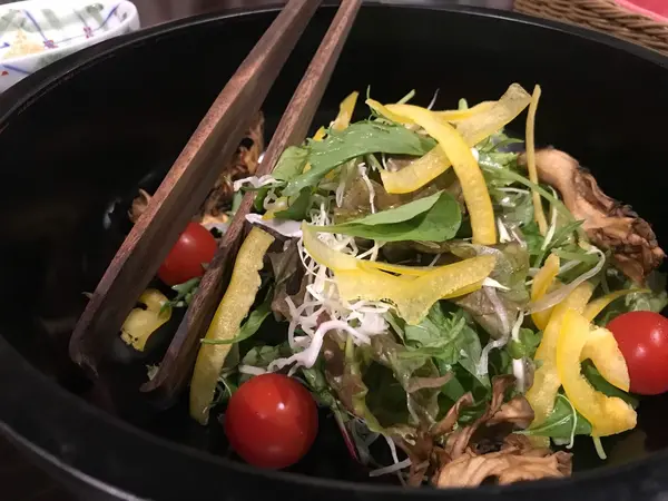 サラダも美味しい♡