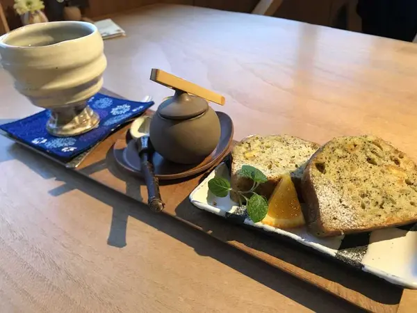 紅茶ケーキとコーヒー☕️