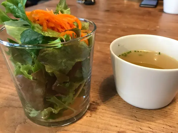 ランチのサラダとスープ！