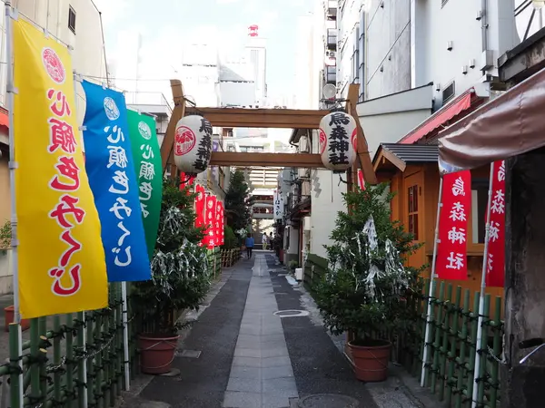 都会のど真ん中にあります