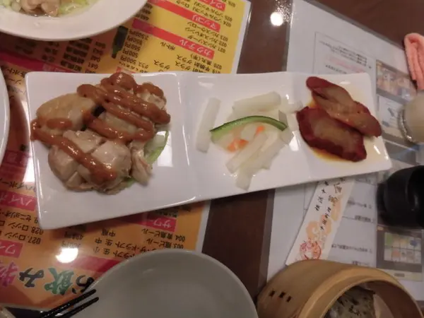 オーダー式食べ放題コースで贅沢に