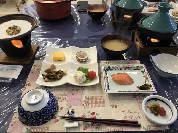 朝食