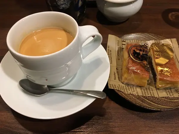 会津葵と江戸葵をいただきました。