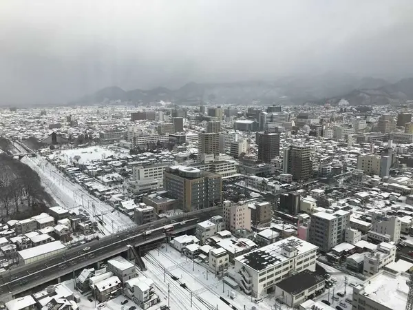 霞城セントラル展望ロビーからの景色１