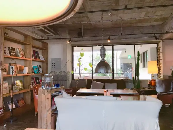 おしゃれな店内