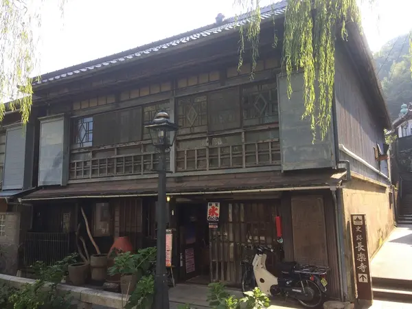 古民家を利用したカフェ