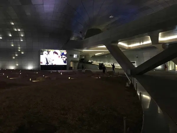 オシャレな建物