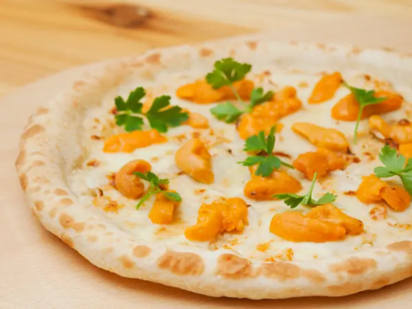 素潜り漁師のウニクリームPIZZA