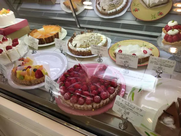 ショーケースの中