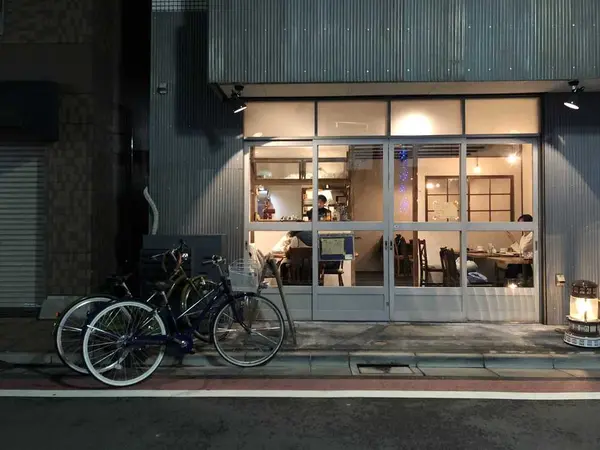 ひとりでふらっと立ち寄る場所