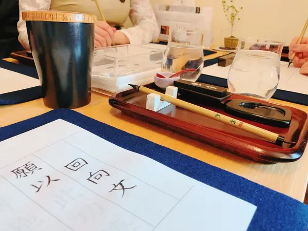 ✍️