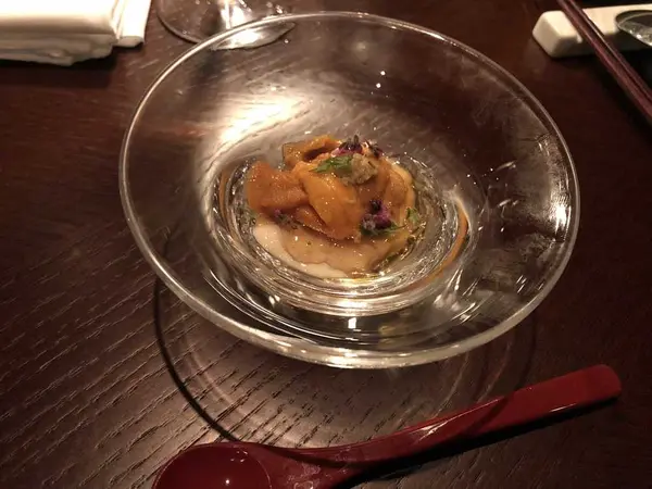 夜のコースは旬をふんだんに取り入れたイタリアンです。