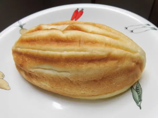 紡錘形のメロンパン