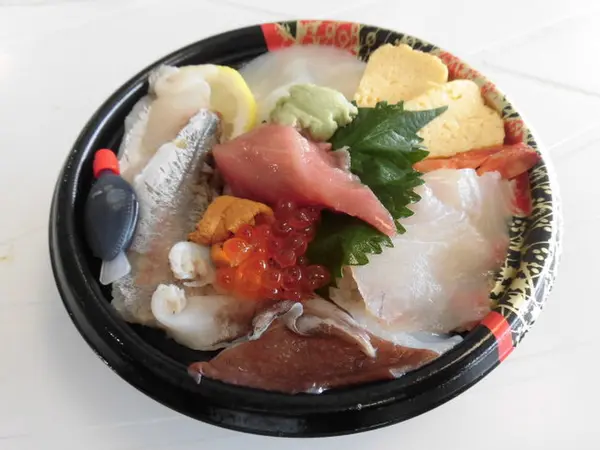 魚や寿司、海鮮丼など