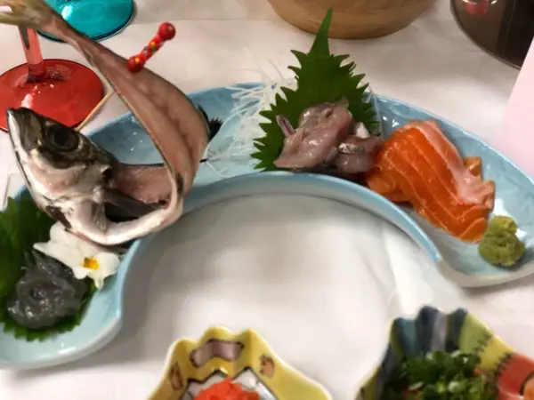 お造りも。魚が甘かった。