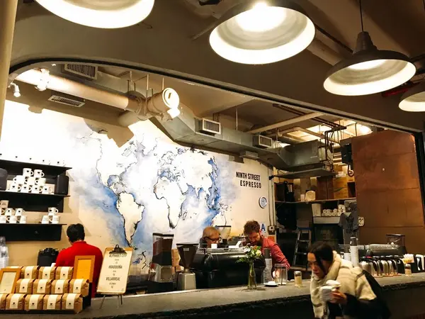 店内