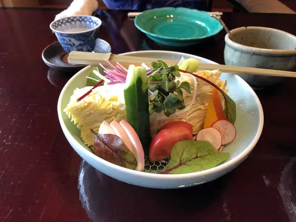 朝食