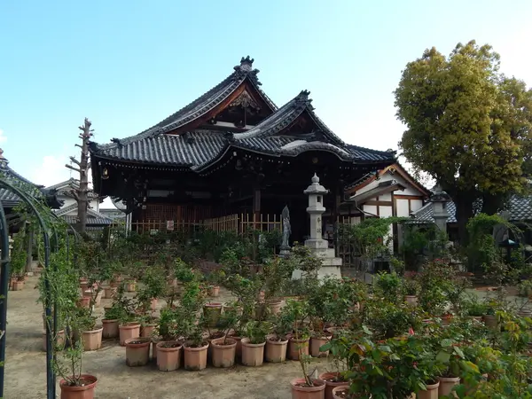 こじんまりとした境内