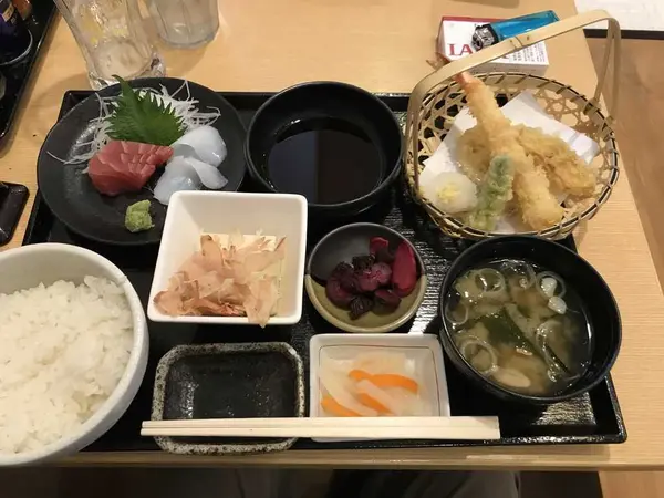 コスパ抜群の定食