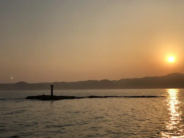 夕陽と鳥居