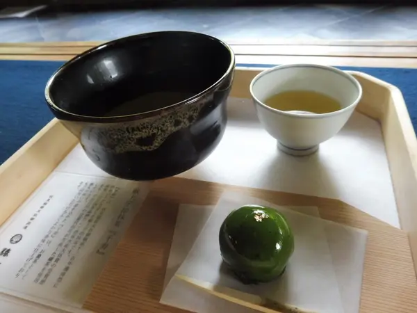 お抹茶のおいしさ実感♡抹茶と生菓子セット