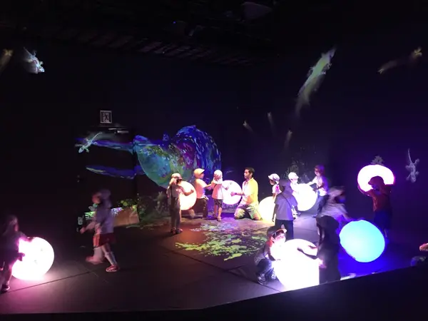 カラーボールと戯れる🎈