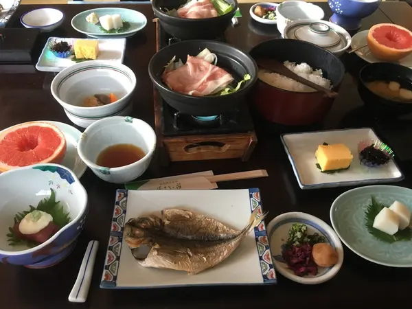 朝食