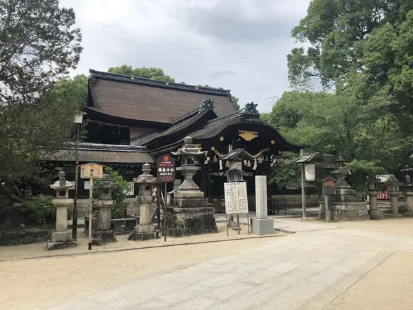 学問と馬の神社