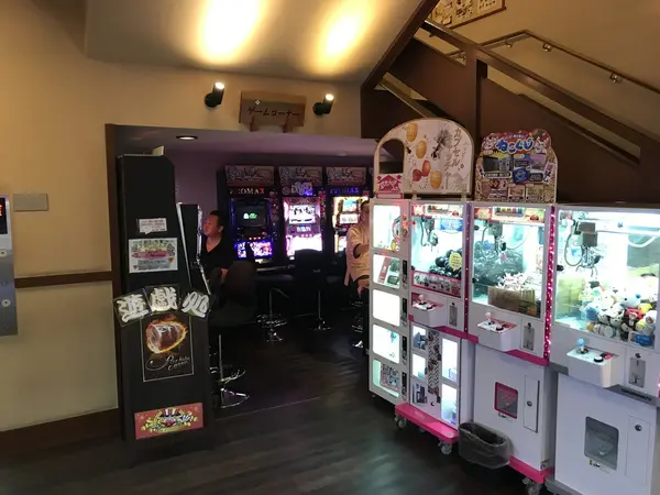 パチスロ機多めです。