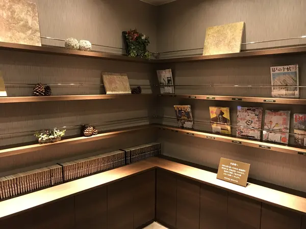 地下にも書籍あり。