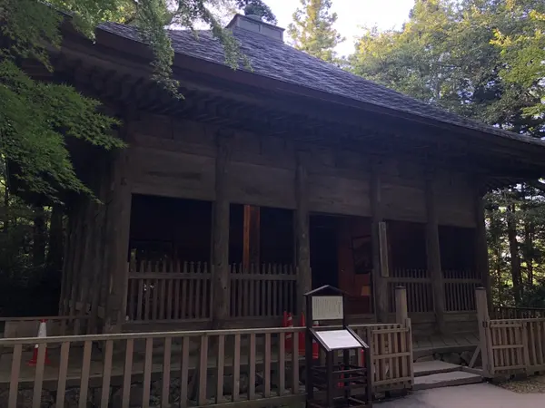 金色堂旧覆堂
