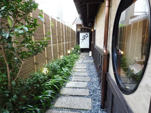 隠れ家的な宇治茶カフェ…！