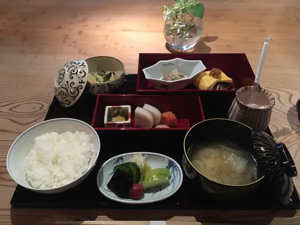 朝食