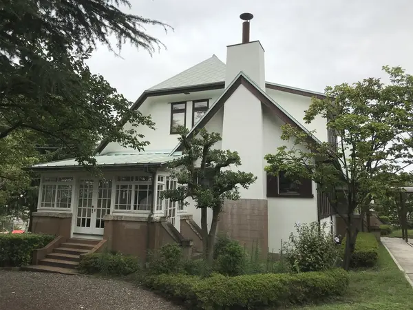 山手214番館