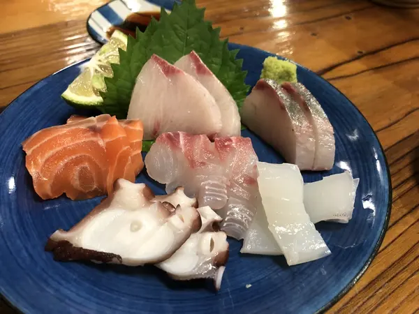 お刺身の盛り合わせ