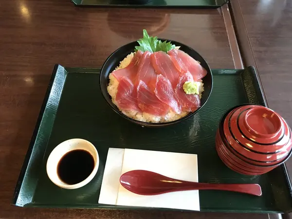 やはり、三崎のマグロ