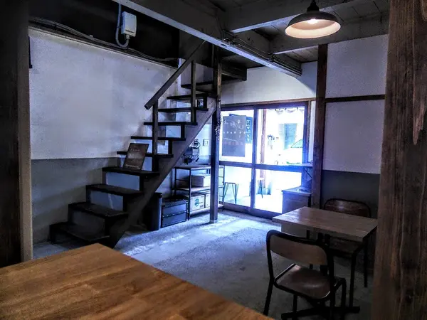 無駄のないすっきりした店内